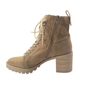 Dolce Vita Lace-Up Booties 8 Tan Beige Suede Leather Heeled Boots Chunky Lug Y2K